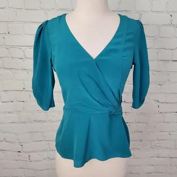 Parker Silk Peplum Surplice Blouse XS Kelly Green - Picture 3 of 10